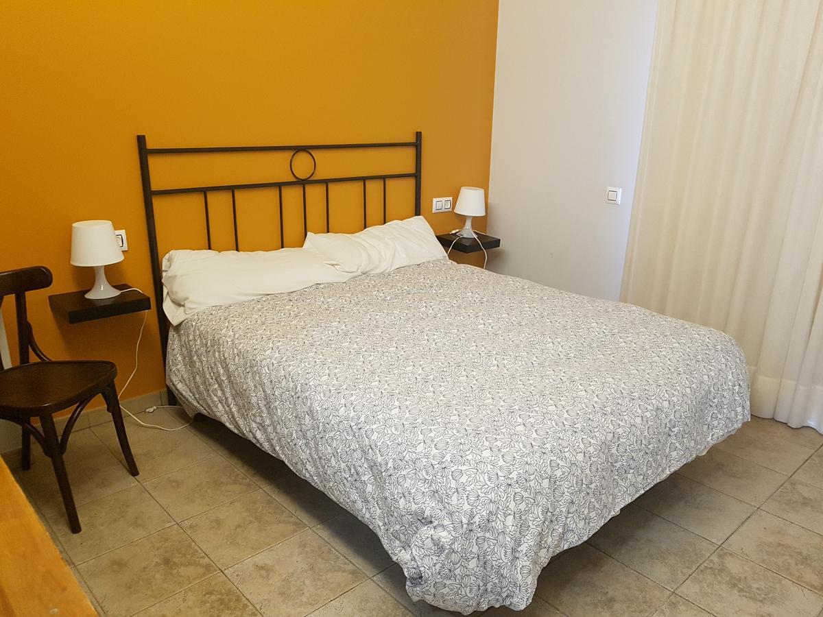 Hostal De L'Aigua Sant Llorenc de la Muga Bagian luar foto