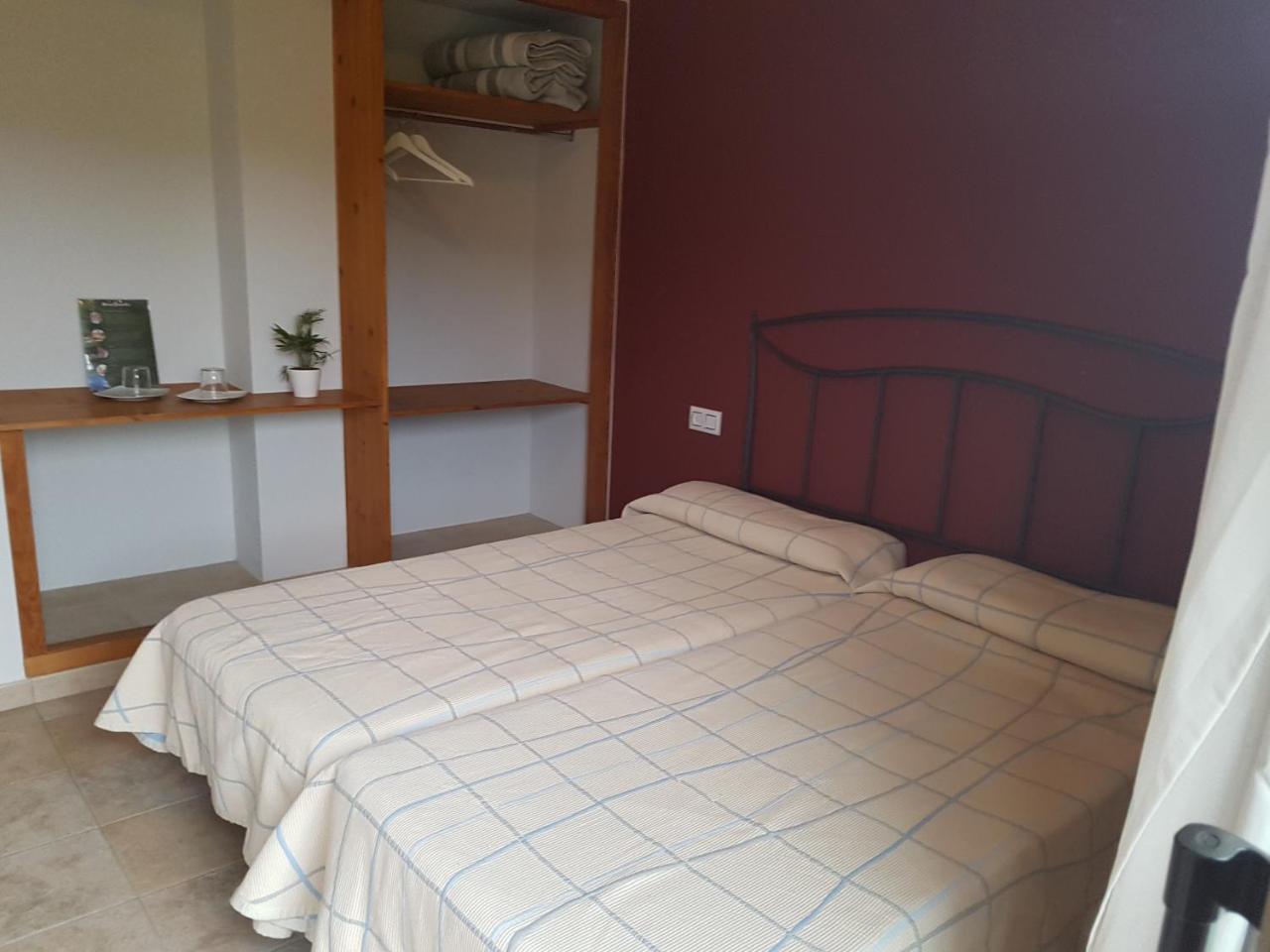Hostal De L'Aigua Sant Llorenc de la Muga Bagian luar foto